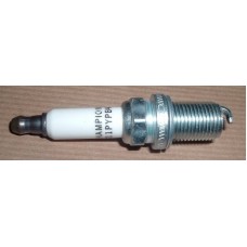 V8 PETROL SPARK PLUG