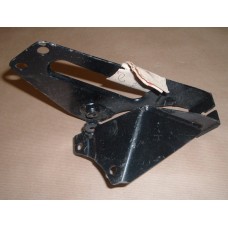 HAND BRAKE CABLE MOUNT BRACKET