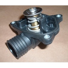 THERMOSTAT & HOUSING ASSY TD4