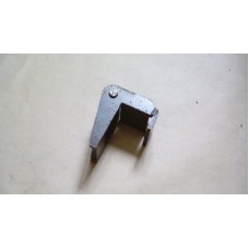 TRAILER / VEHICLE BODY RETAINER BRACKET.